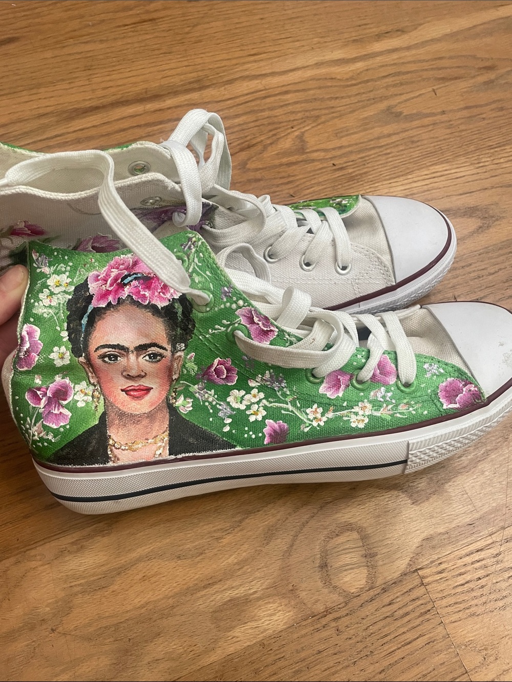 Hand-Painted Green Floral High-Top Sneakers with White Accents - Picture 5 of 8